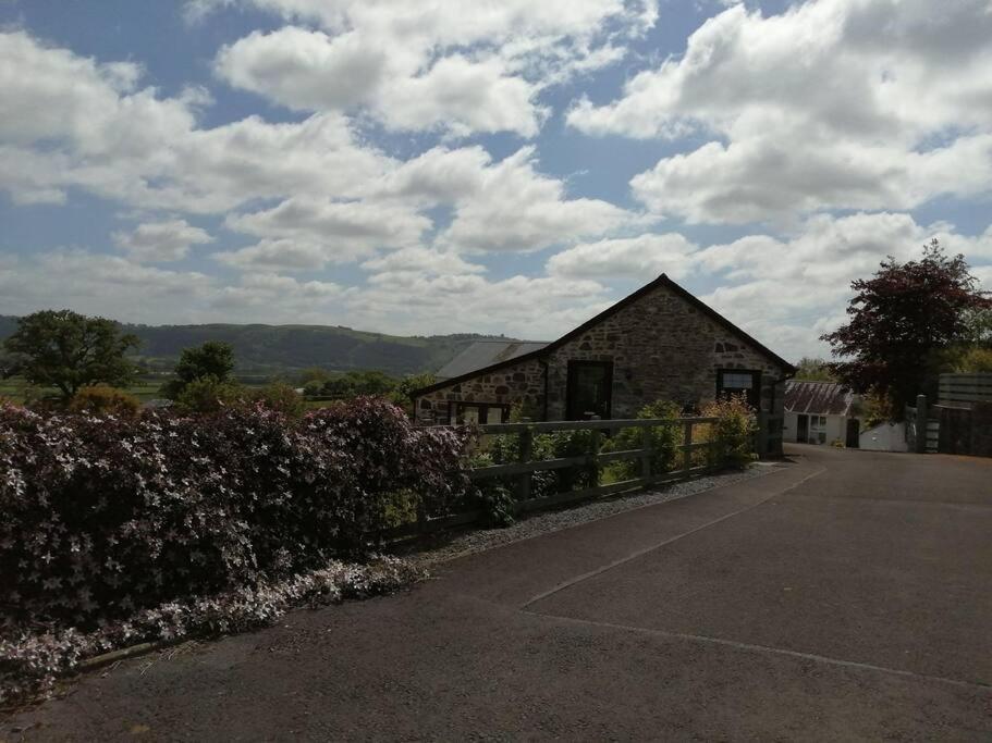 The Barn. Carmarthen Exterior foto