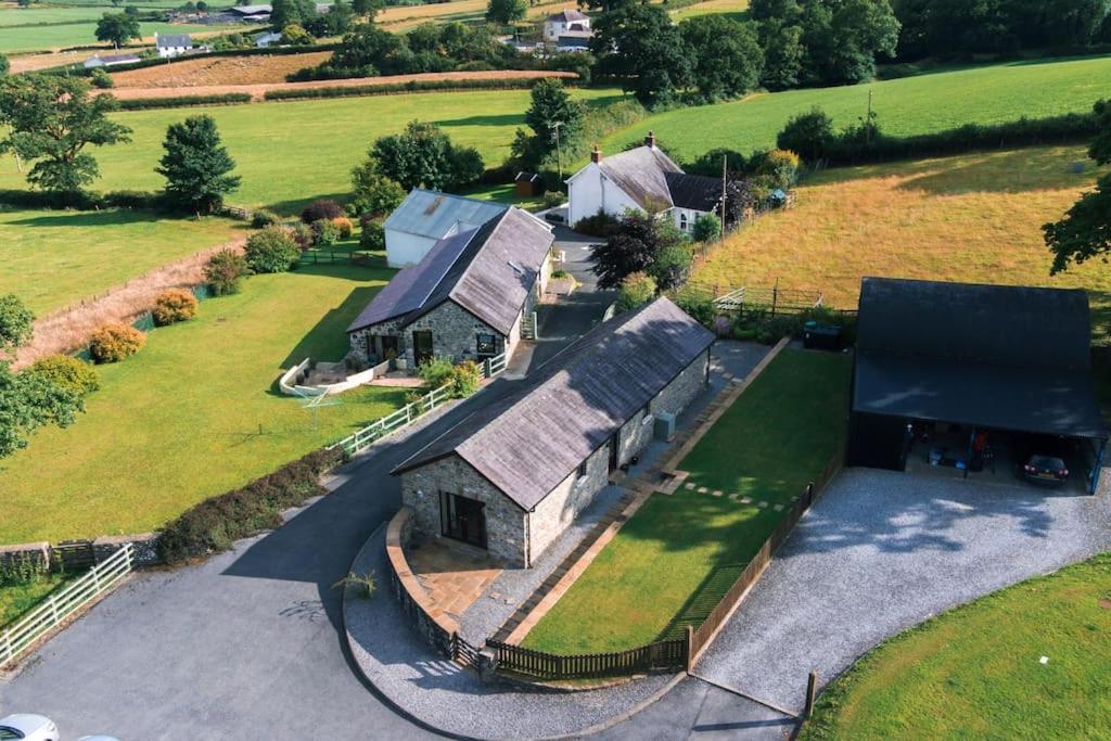The Barn. Carmarthen Exterior foto